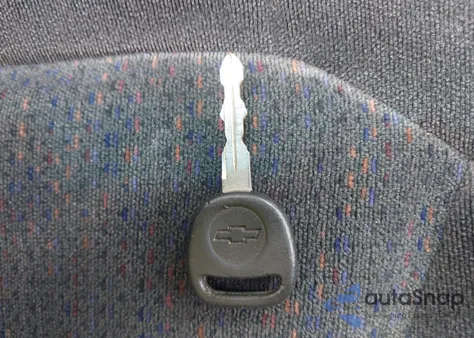 2001 Chevrolet Silverado 1500 Ls from USA, damaged, VIN 2GCEK19T011155852